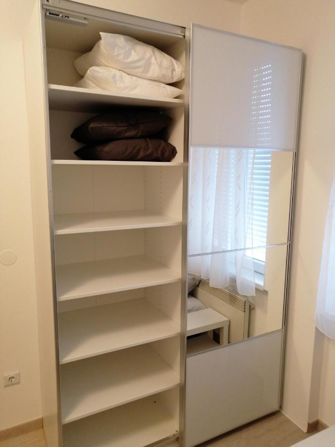 Evita Apartment Карловац Екстериор снимка