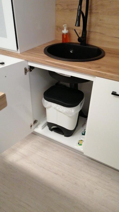 Evita Apartment Карловац Екстериор снимка