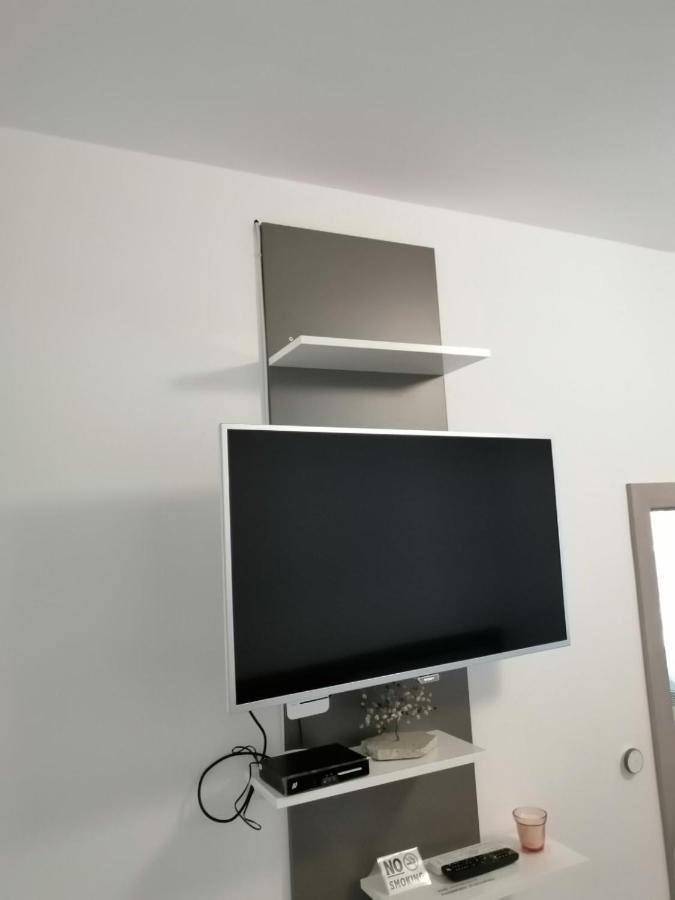 Evita Apartment Карловац Екстериор снимка