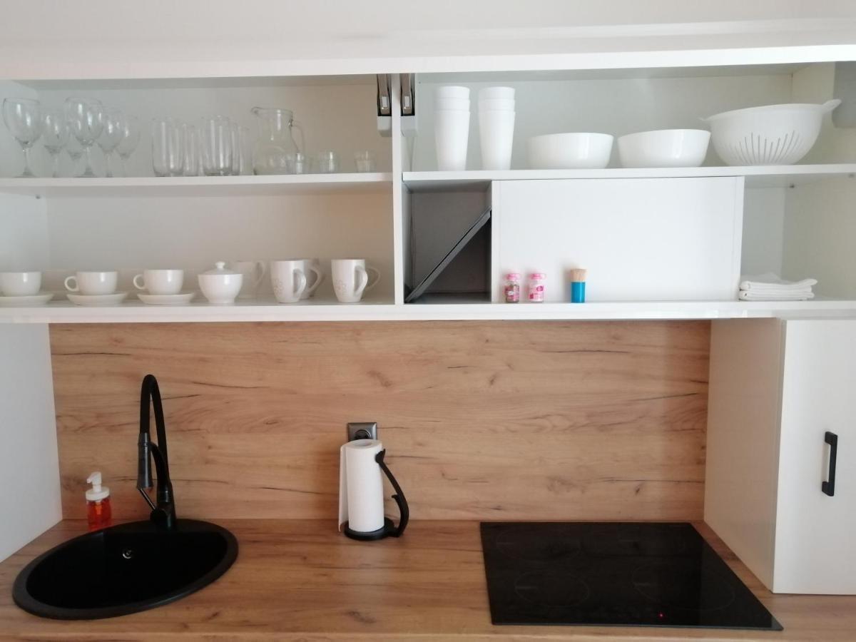 Evita Apartment Карловац Екстериор снимка