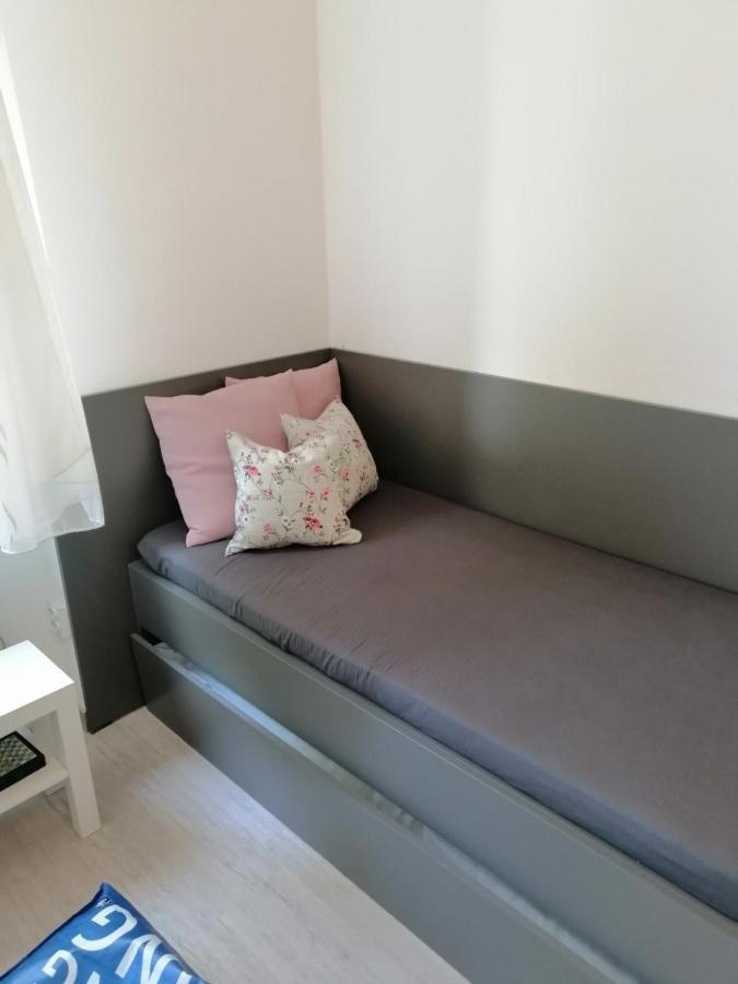 Evita Apartment Карловац Екстериор снимка